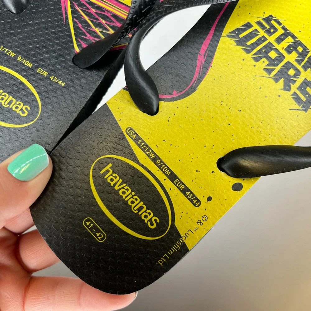 Havaianas Star Wars Darth Vader Flip Flops Mens 9/10 Yellow Black Sandals Brazil